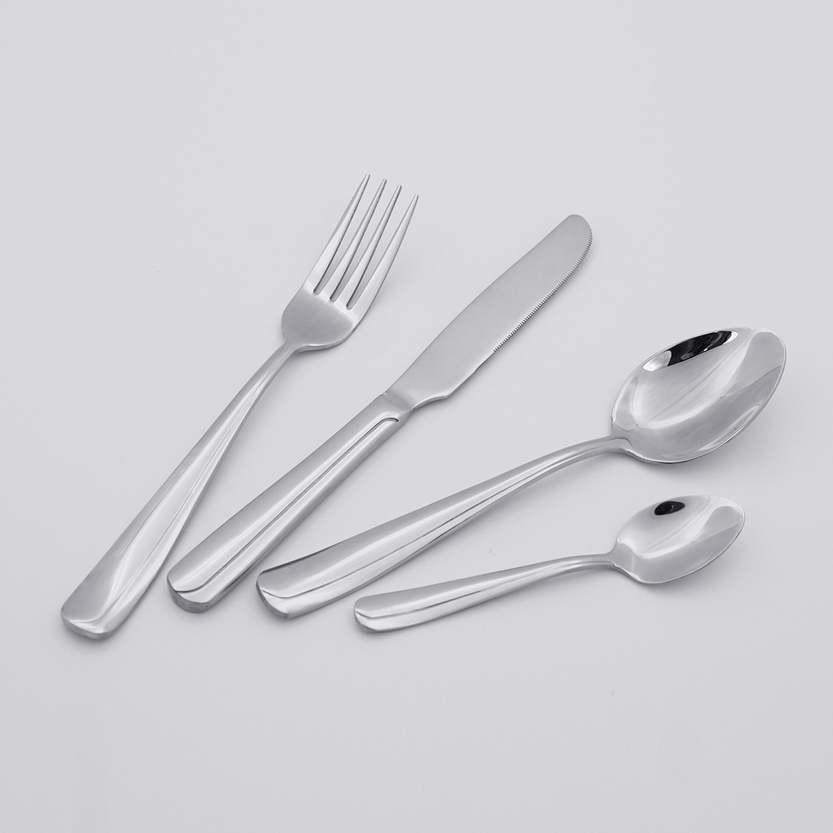 Wholesale Modern Italian Silverware 18/8 Stainless Steel Cutlery Set Exquisite 4pcs Silverware Flatware