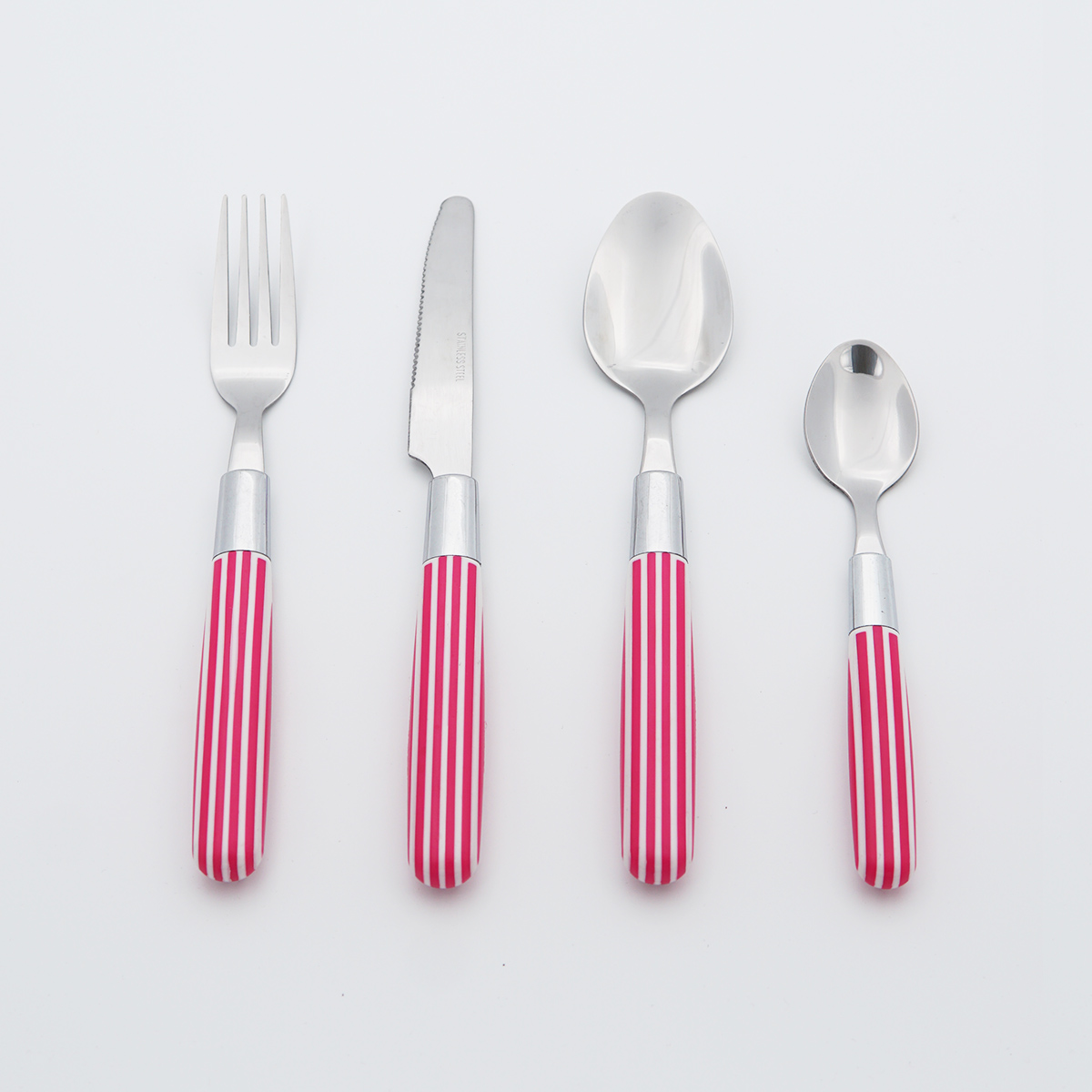 How to Clean Stainless-Steel Cutlery